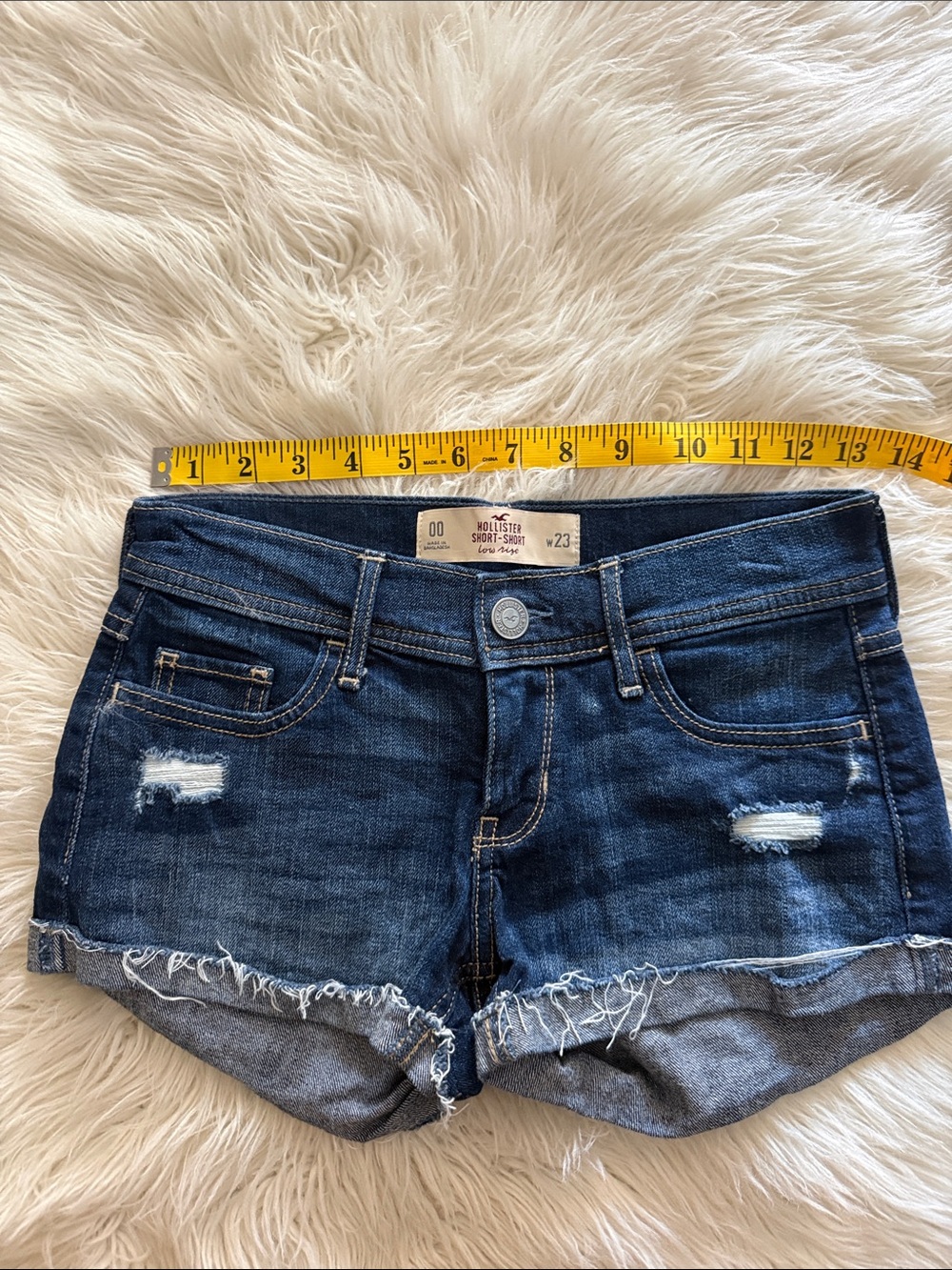 ☀️HOLLISTER LOW RISE SHORTS 🩳 - Picture 4 of 5